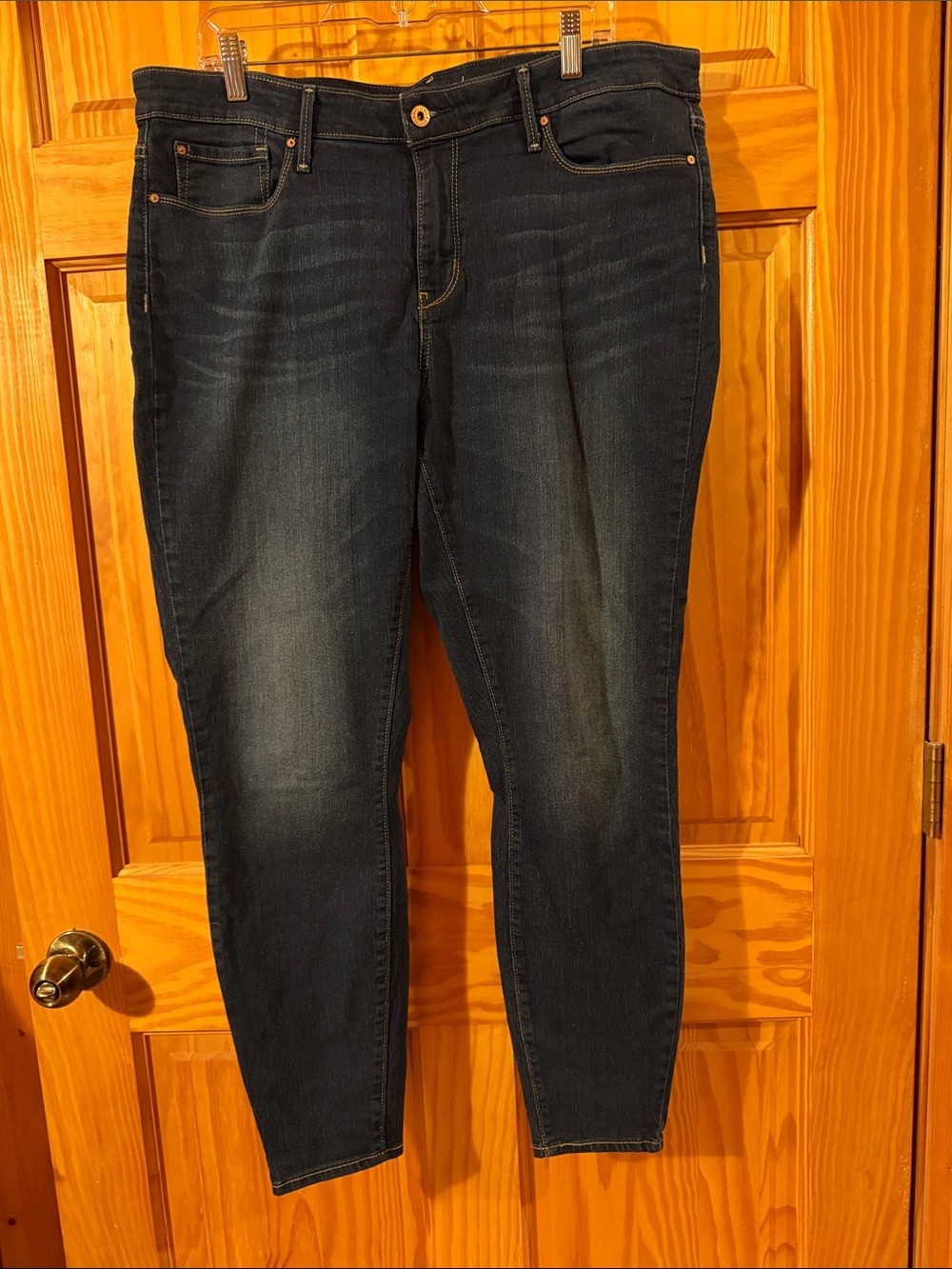 Levi’s Signature Modern Skinny Jeans - New - Size 18